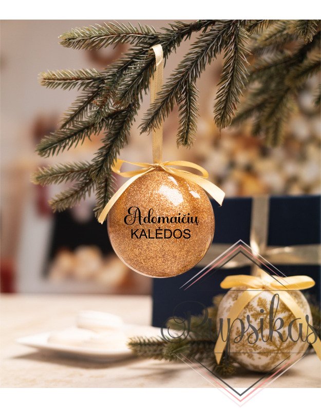 Kalėdinis žaisliukas „Adomaičių Kalėdos“ su jūsų pasirinkta pavarde