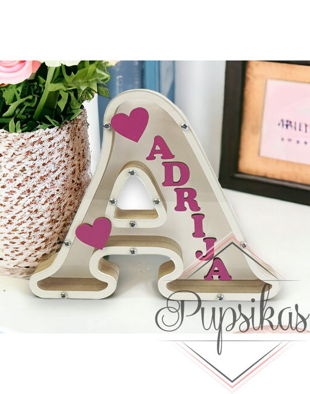 Balta, medinė taupyklė su raide (Su pasirinkta raide ir vardu)