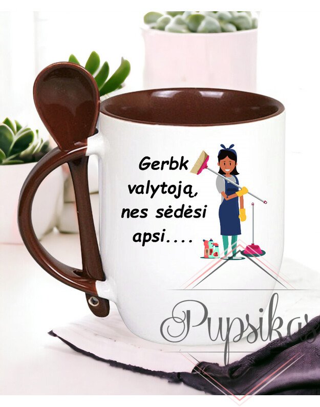 PUODELIS SU ŠAUKŠTELIU „GERBK VALYTOJĄ, NES SEDESI APSI...“