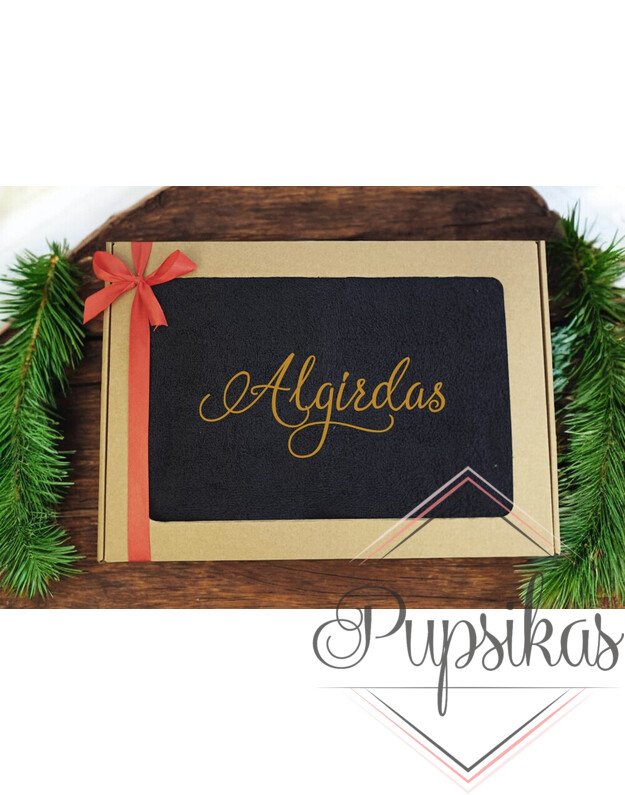 Siuvinėtas rankšluostis „Algirdas“ (Su jūsų norimu vardu) 