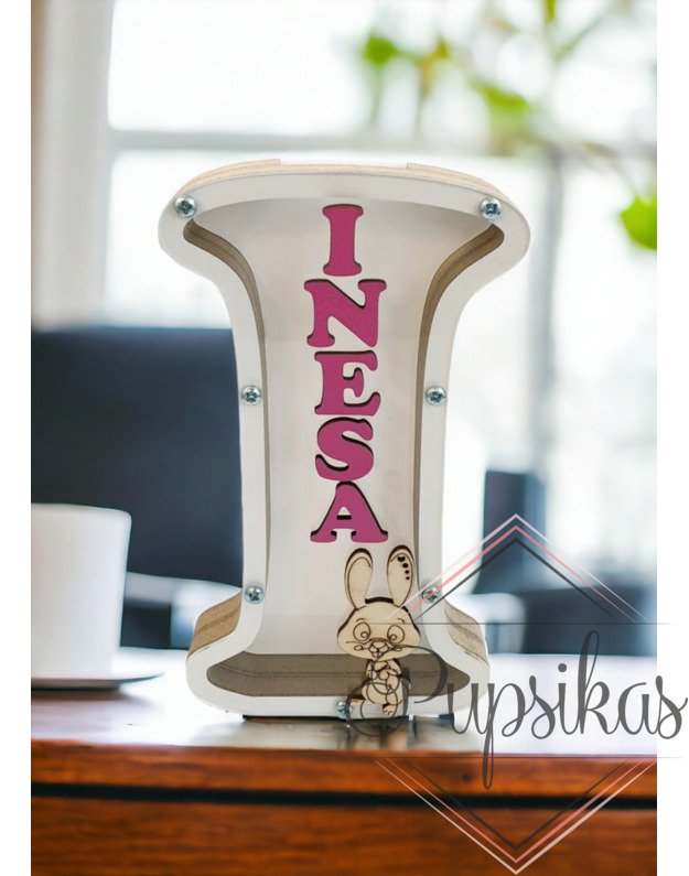 Balta, medinė taupyklė su raide I (Su pasirinkta raide ir vardu)